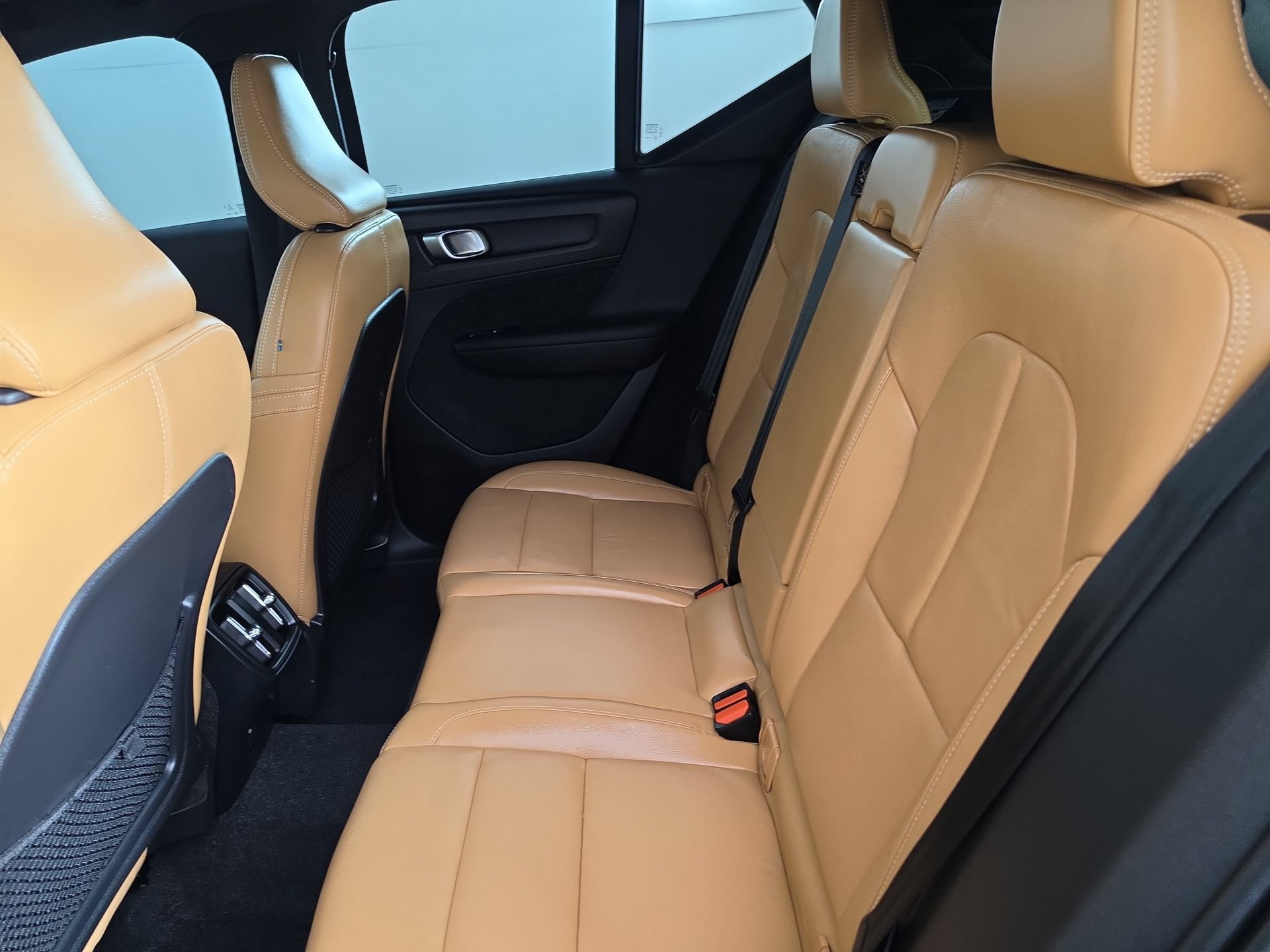 Used 2022 Volvo XC40 T5 Inscription w/ Advanced Package AWD/4WD image 39