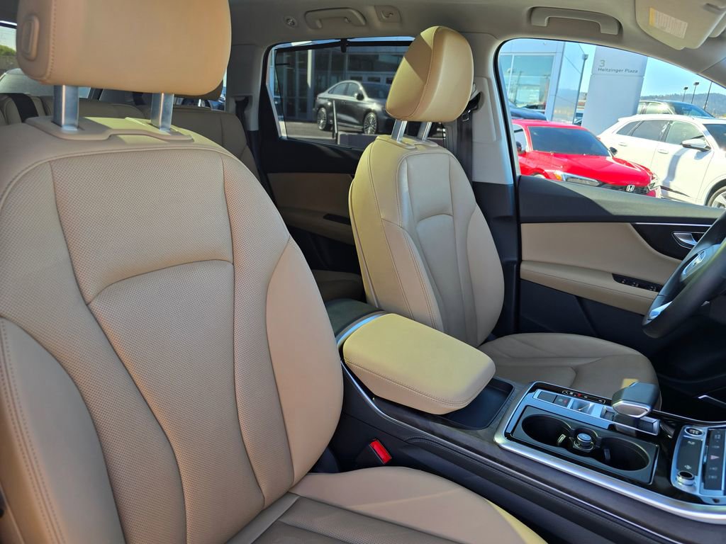Used 2023 Audi Q7 2.0T Premium Plus w/ Premium Plus Package image 12