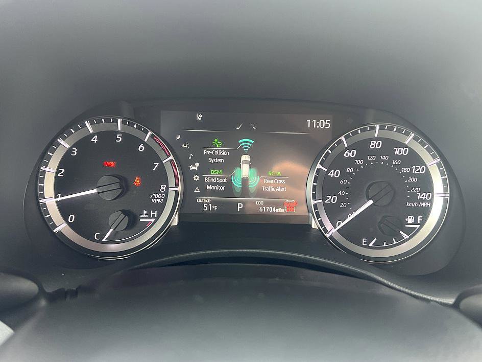 Used 2024 Toyota Highlander LE image 23