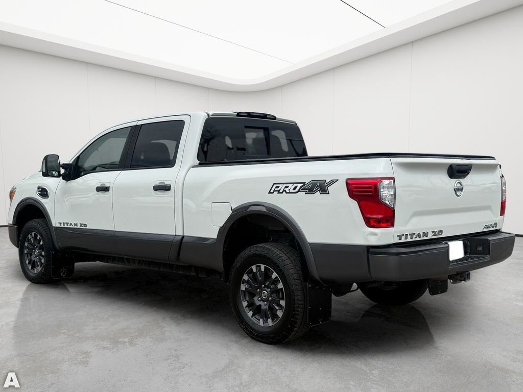 Used 2017 Nissan Titan PRO-4X image 4