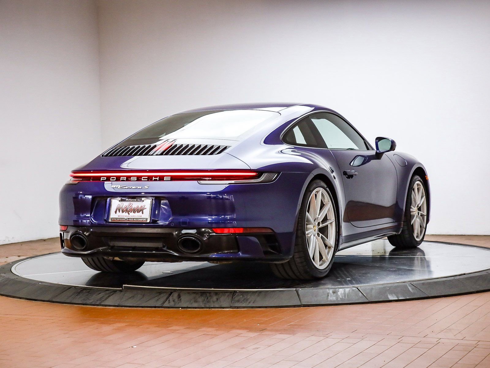 Used 2024 Porsche 911 Carrera S image 6