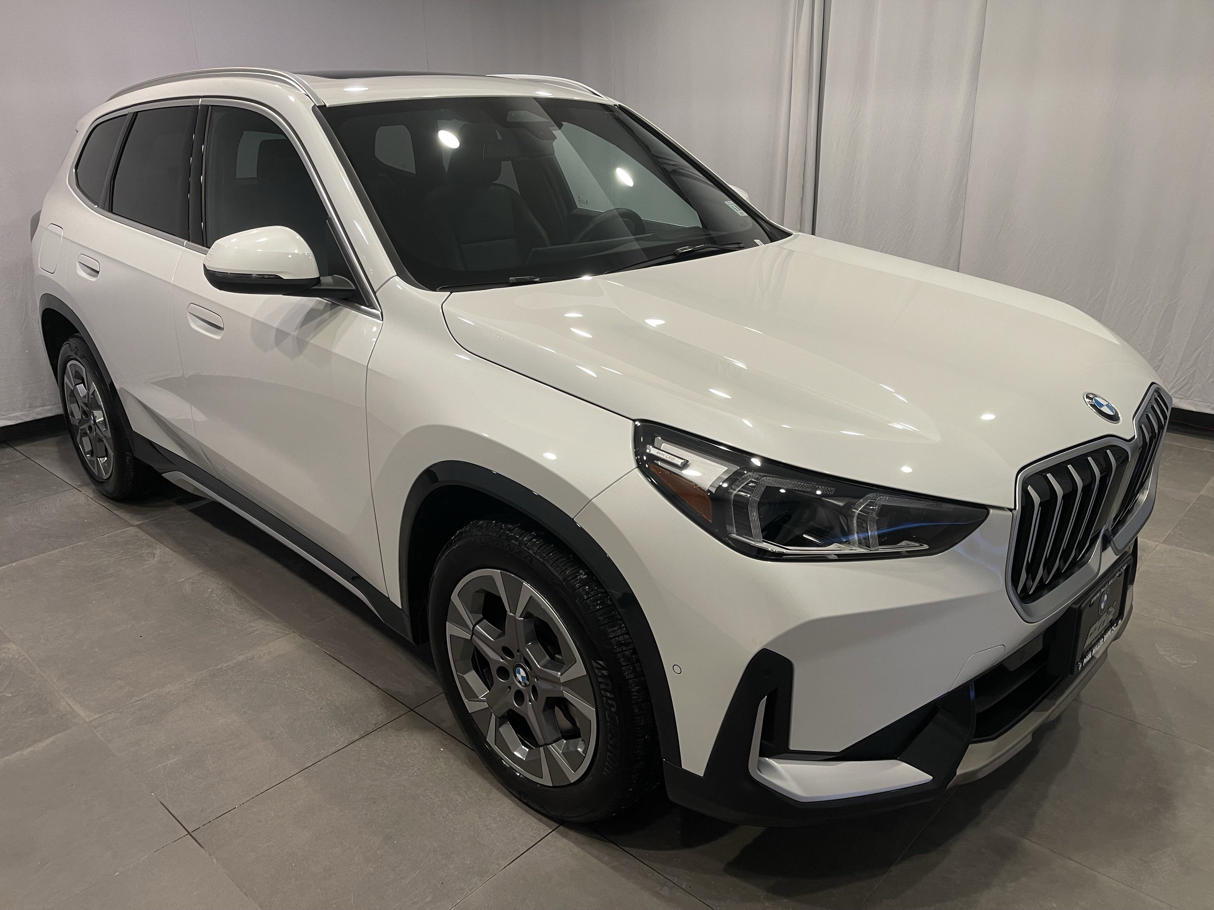 Used 2025 BMW X1 xDrive28i w/ Technology Package video 3