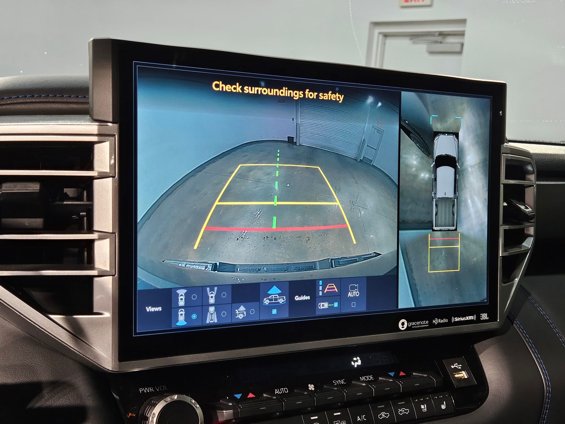 Used 2022 Toyota Tundra Platinum image 31