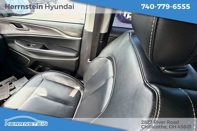 Used 2021 Jeep Grand Cherokee L Limited AWD/4WD image 11