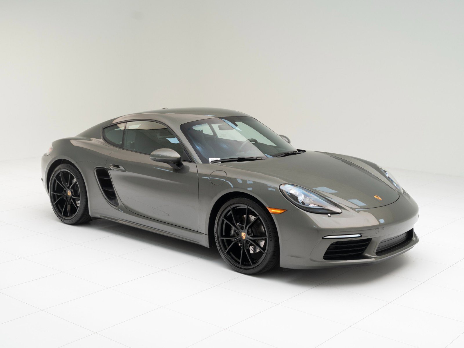 Certified 2025 Porsche 718 Cayman image 7
