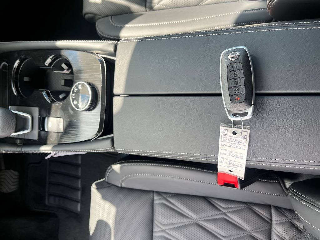 New 2026 Nissan Rogue Platinum w/ Platinum Premium Package AWD/4WD image 29
