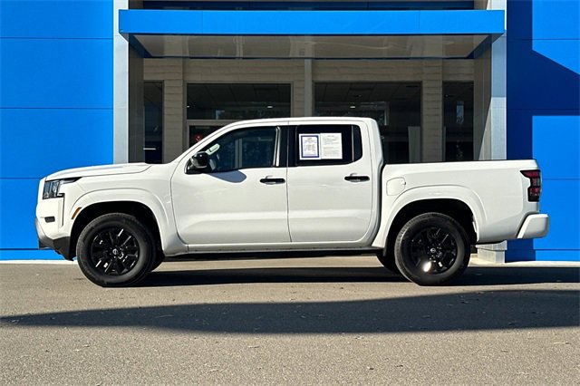 Used 2023 Nissan Frontier SV image 9