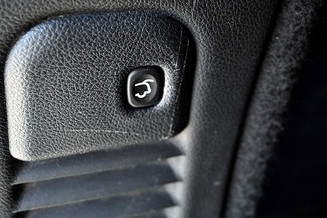 Used 2019 Dodge Durango R/T RWD image 11