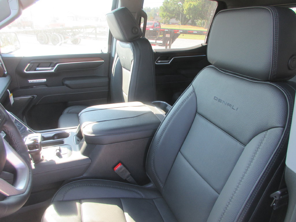 New 2026 GMC Sierra 1500 Denali AWD/4WD image 16