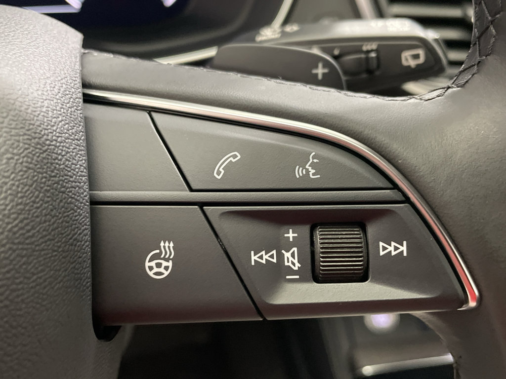 Used 2023 Audi Q5 2.0T Prestige w/ Prestige Package image 18