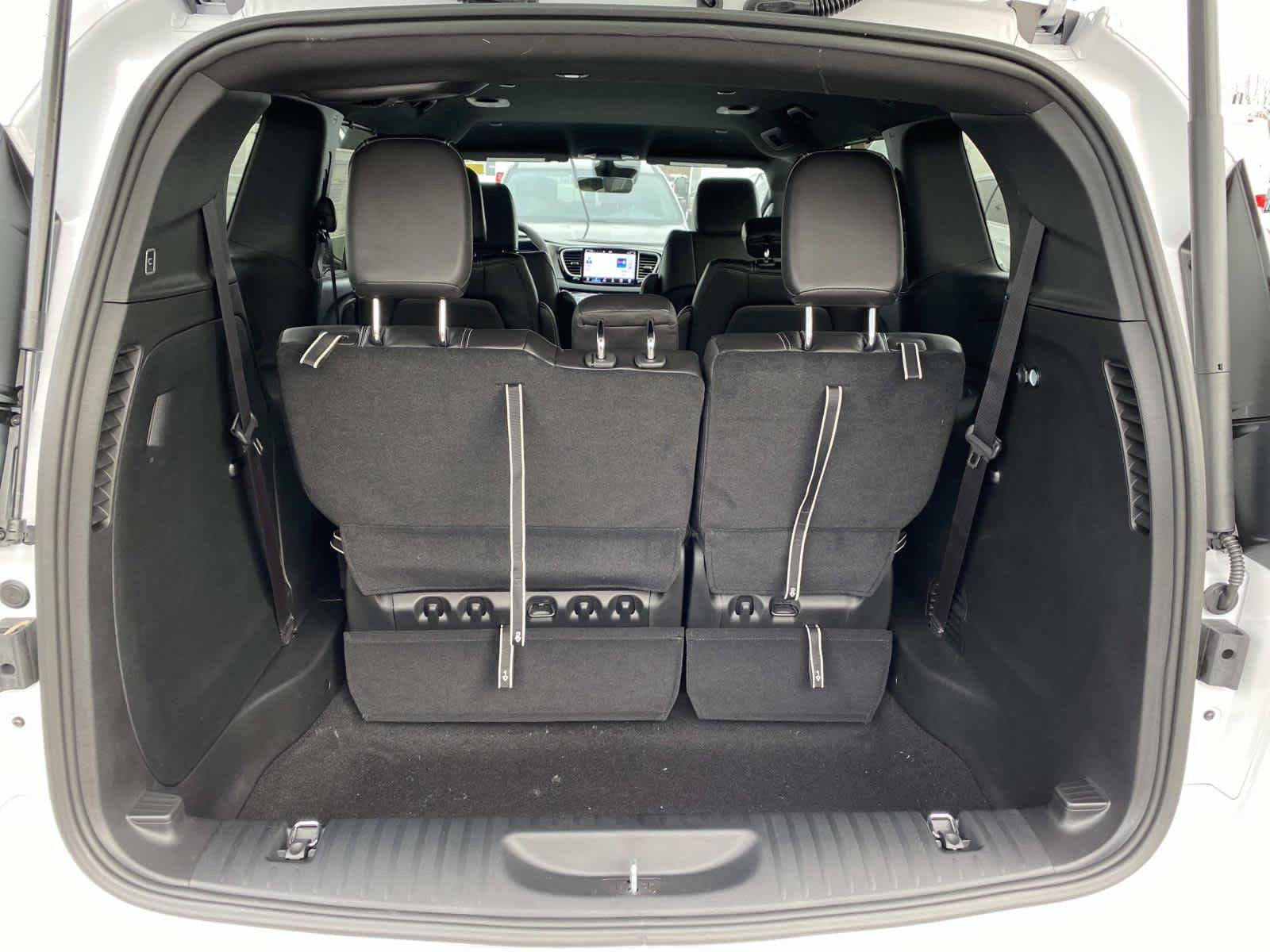 New 2026 Chrysler Voyager LX FWD image 5