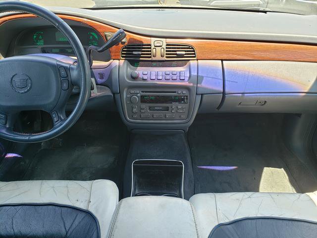 Used 2002 Cadillac De Ville w/ Comfort/Convenience Pkg FWD image 15