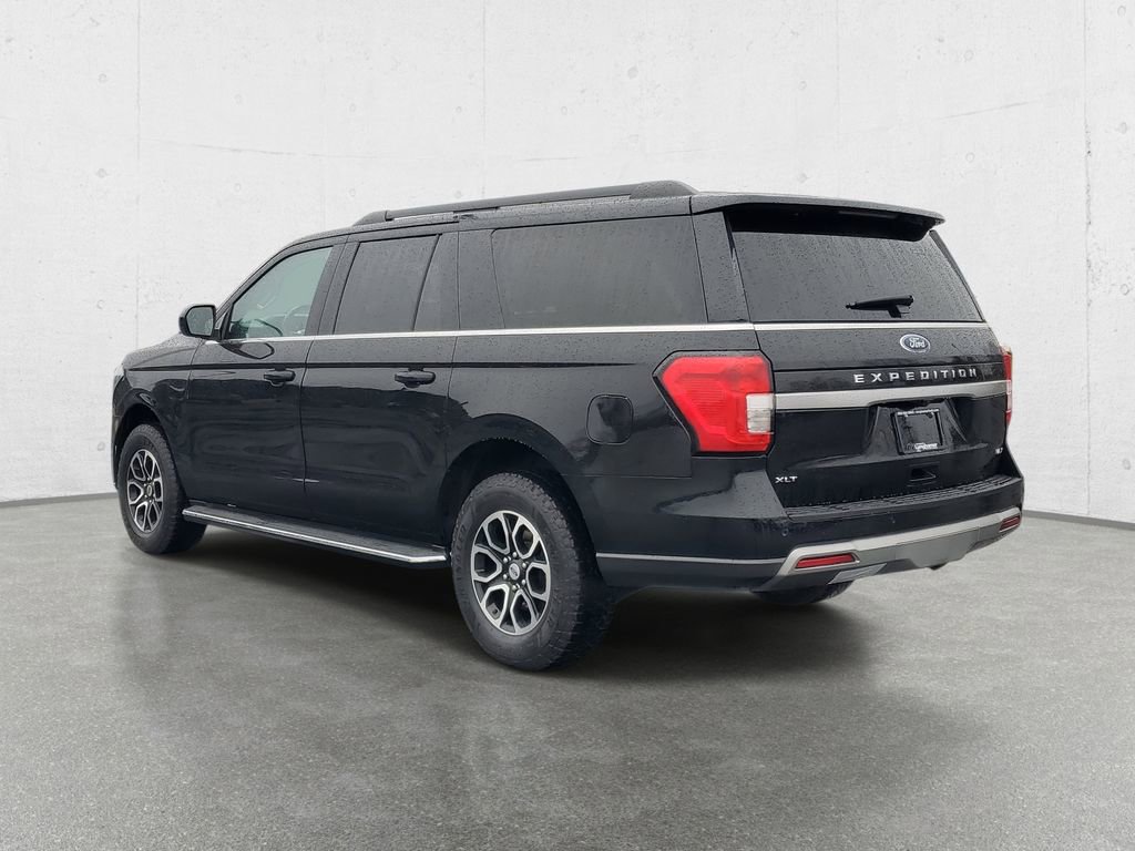 Used 2023 Ford Expedition Max XLT image 5