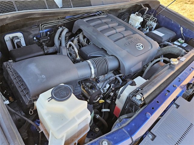 Used 2015 Toyota Tundra SR image 18