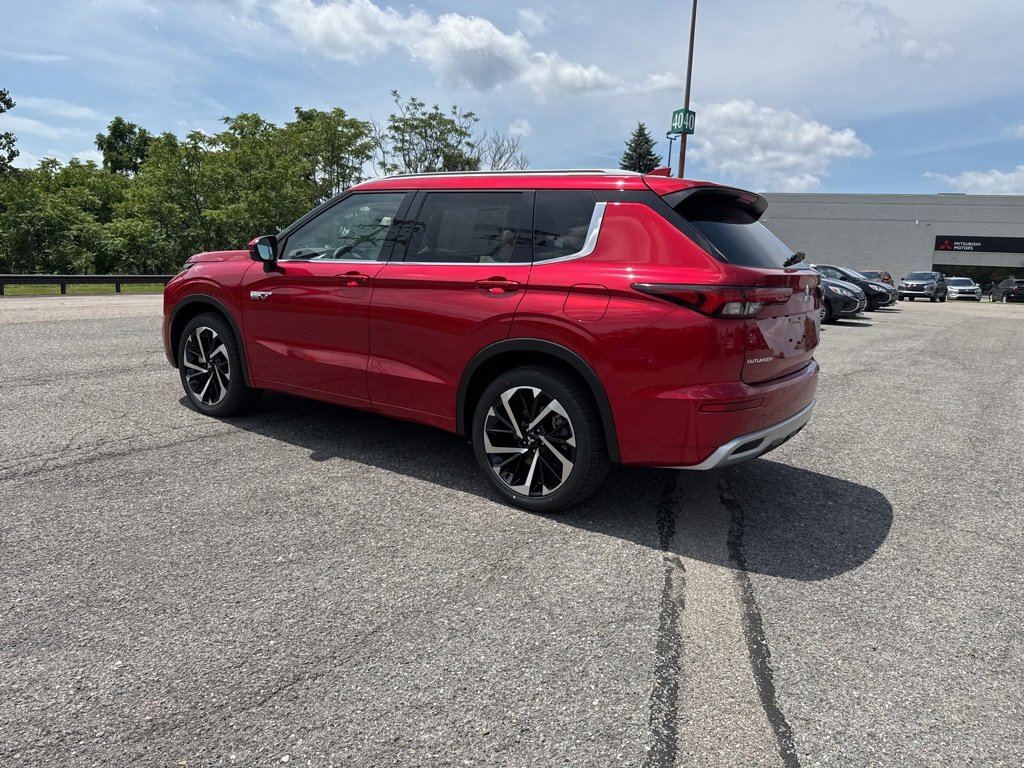 New 2025 Mitsubishi Outlander SEL image 10