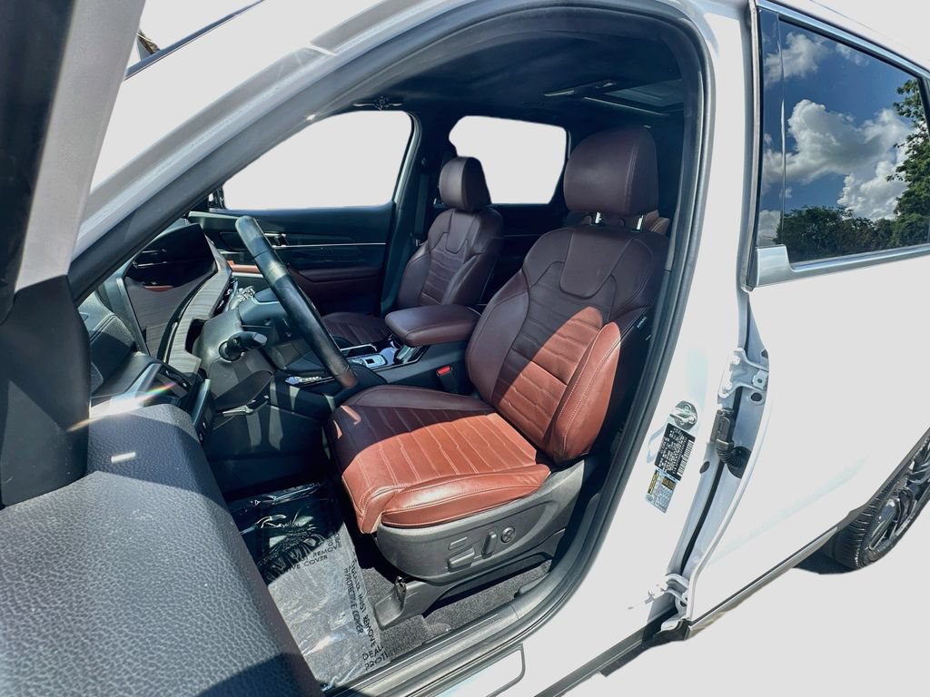 Certified 2023 Kia Telluride SX Prestige AWD/4WD image 22