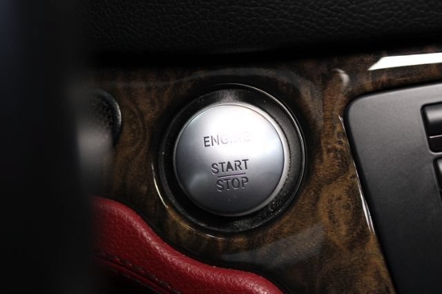 Used 2013 Mercedes-Benz SL 550 image 21