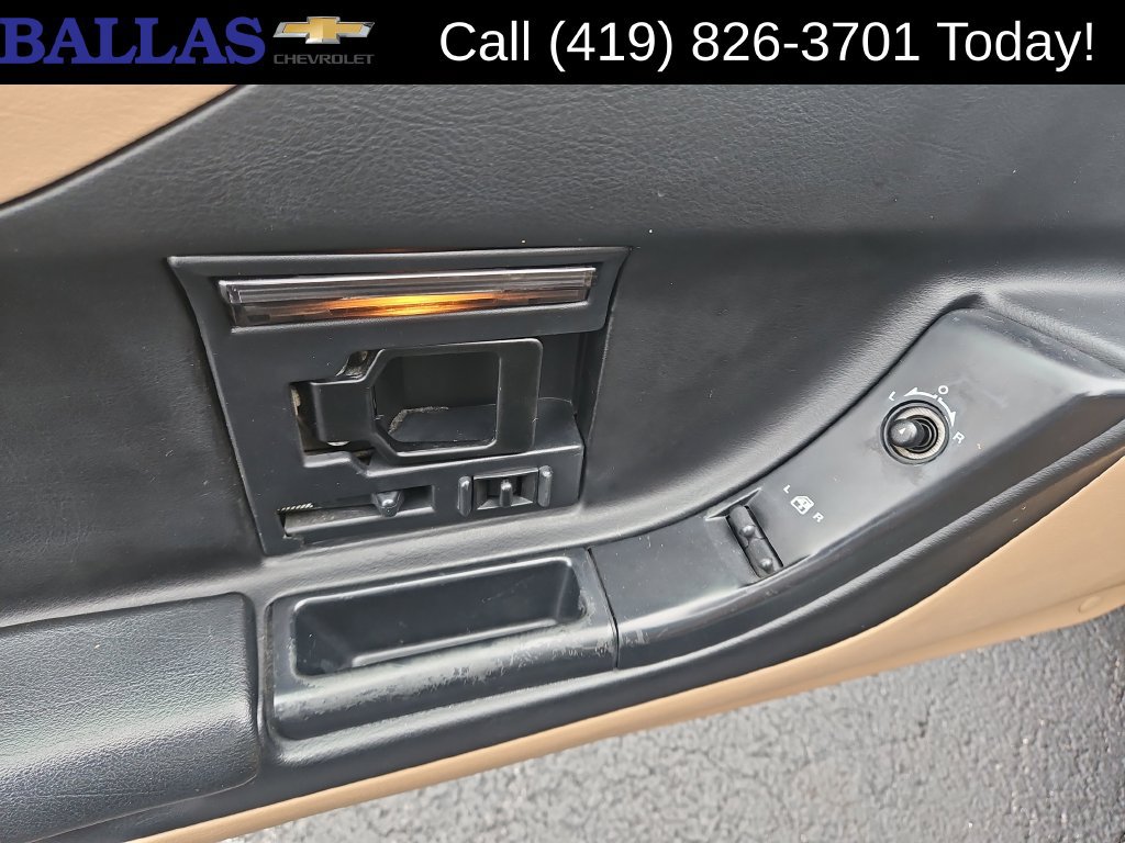 Used 1996 Chevrolet Corvette Coupe RWD image 15