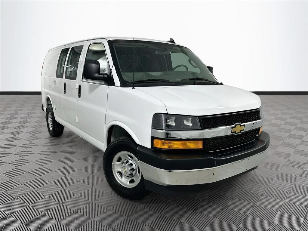 Used 2025 Chevrolet Express 2500 w/ Driver Convenience Package RWD image 1