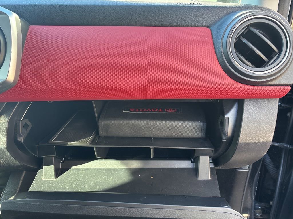 Used 2022 Toyota Tacoma SR5 image 27