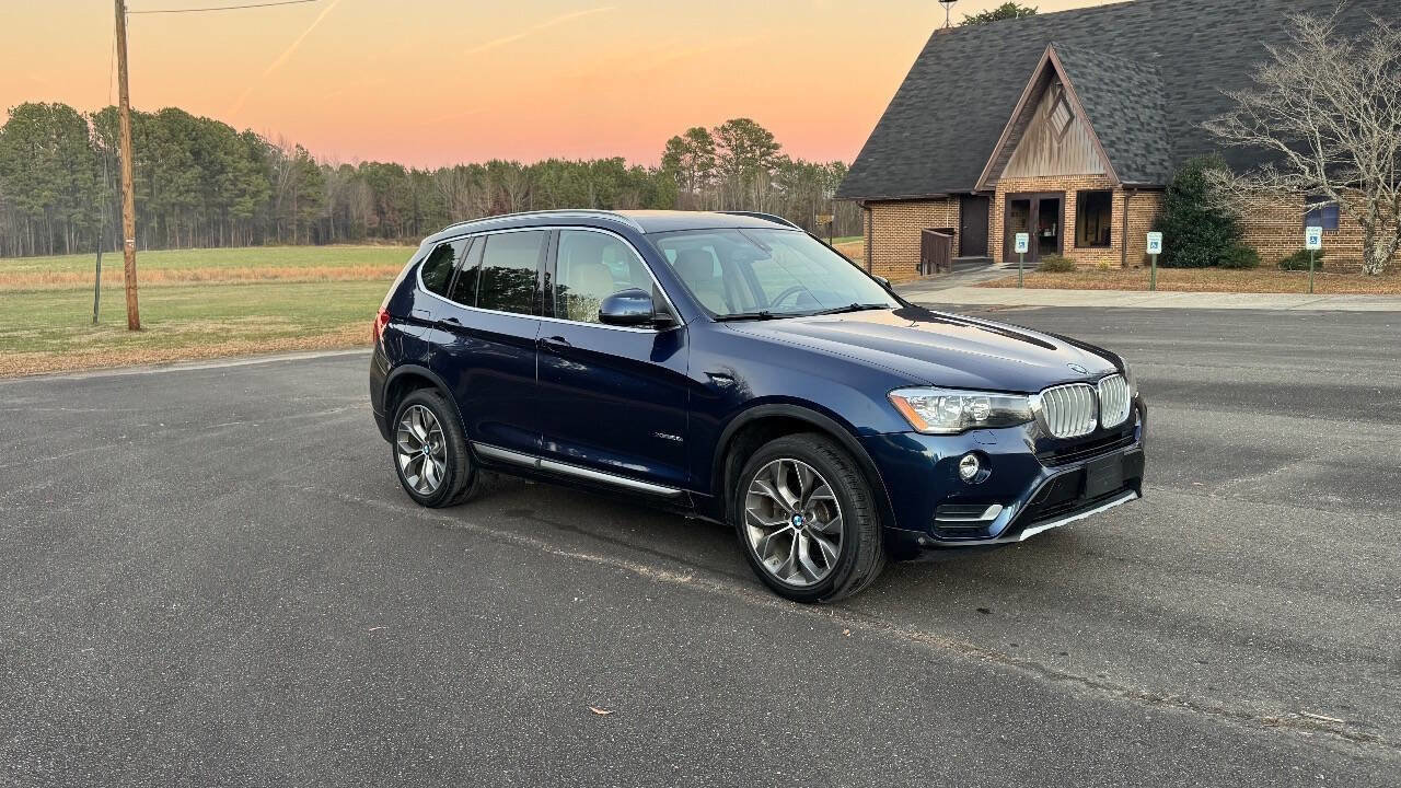 Used 2017 BMW X3 xDrive28i image 2