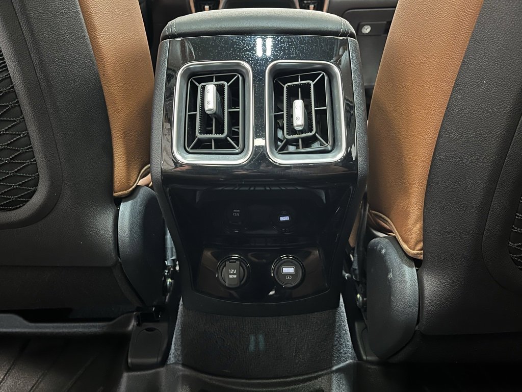 Used 2022 Kia Sorento SX Prestige w/ Rust Color Package image 16