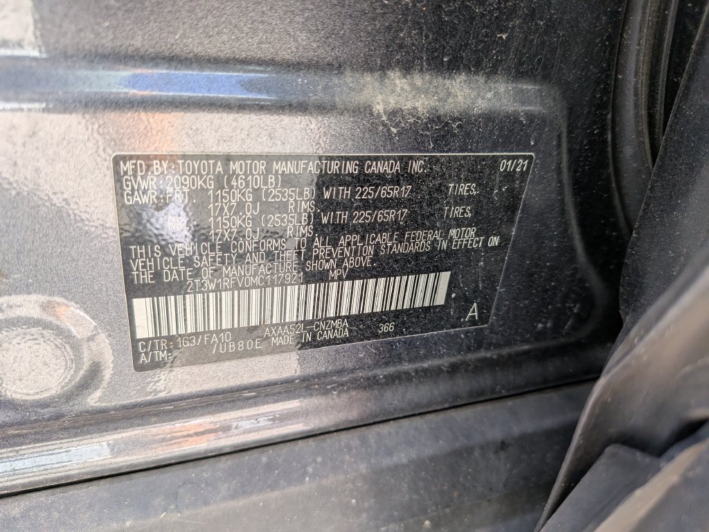 Used 2021 Toyota RAV4 XLE w/ Convenience Package FWD image 6