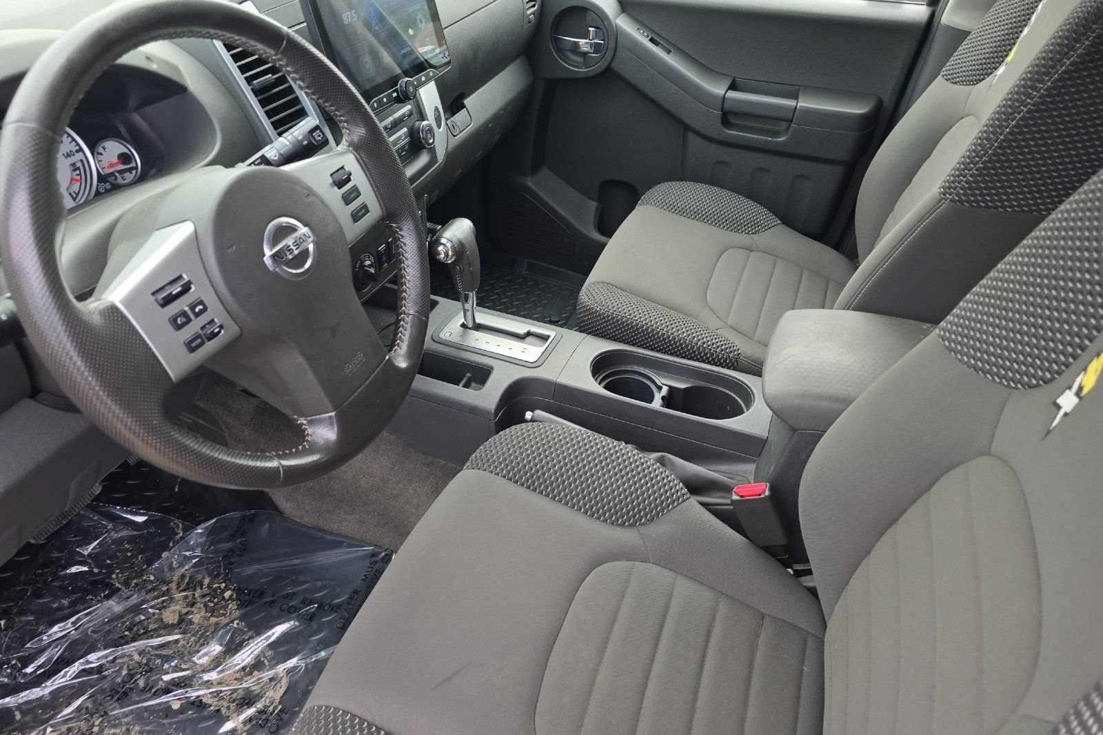 Used 2015 Nissan Xterra PRO-4X AWD/4WD image 7