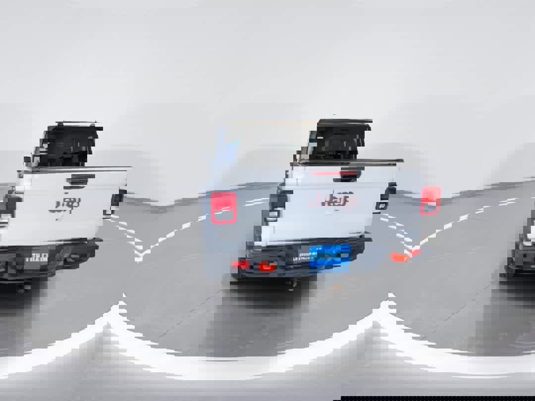 Used 2023 Jeep Gladiator Mojave w/ Cold Weather Group AWD/4WD image 7