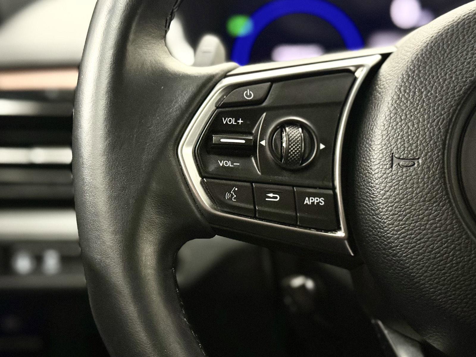 Used 2022 Acura MDX SH-AWD image 16