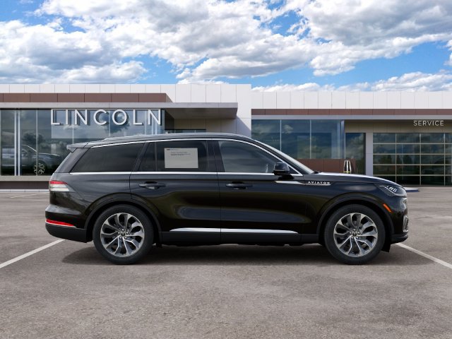 New 2027 Lincoln Aviator AWD image 5