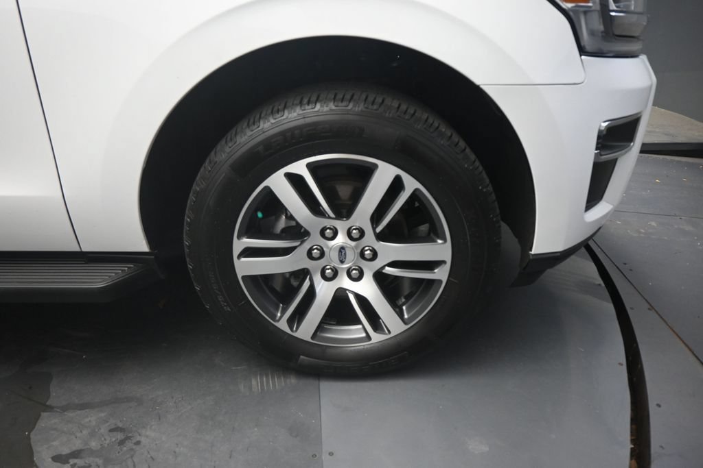 Used 2024 Ford Expedition Limited AWD/4WD image 23