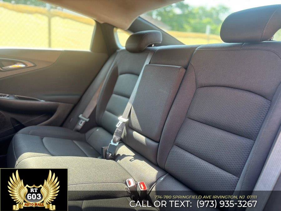 Used 2024 Chevrolet Malibu LT FWD image 9