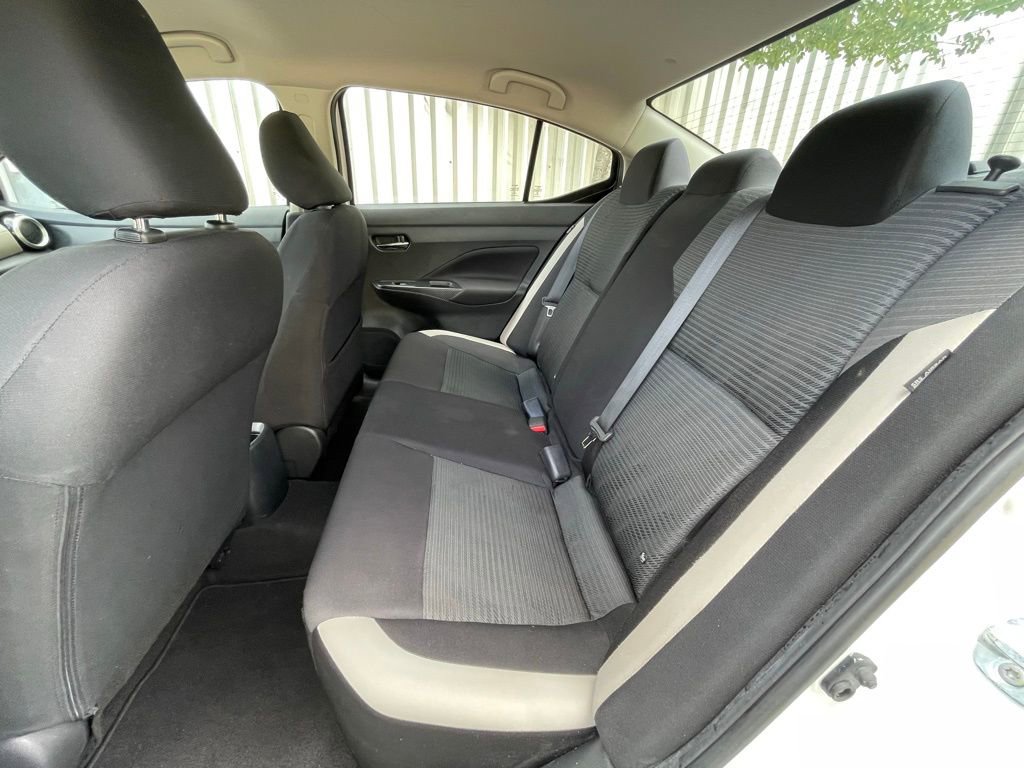 Used 2022 Nissan Versa SV image 25