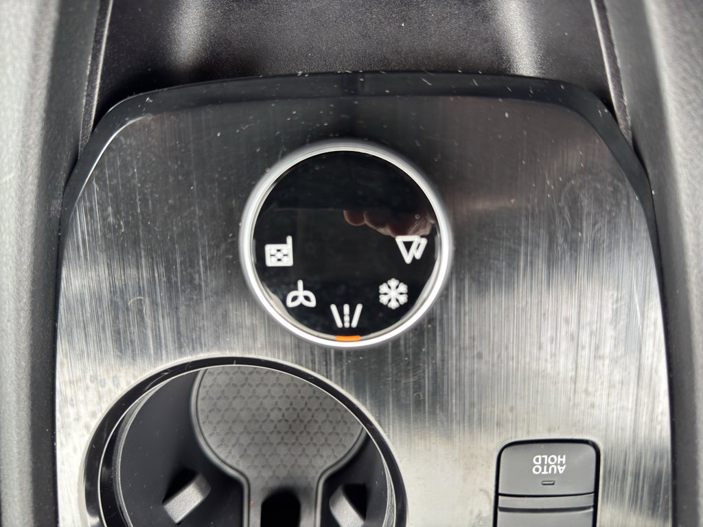 Used 2021 Nissan Rogue SV image 15