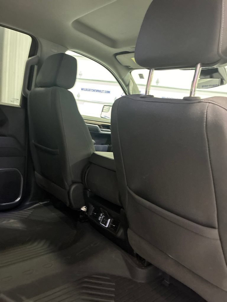 Used 2025 Chevrolet Silverado 1500 LT AWD/4WD image 37
