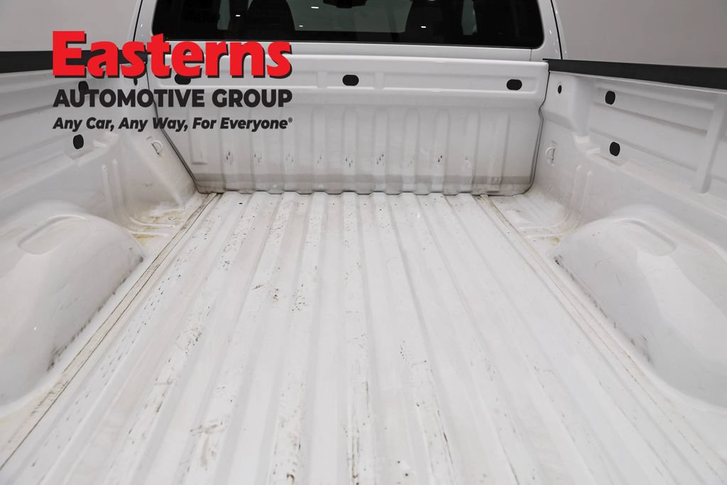 Used 2022 Chevrolet Colorado LT w/ Fleet Safety Package RWD image 9