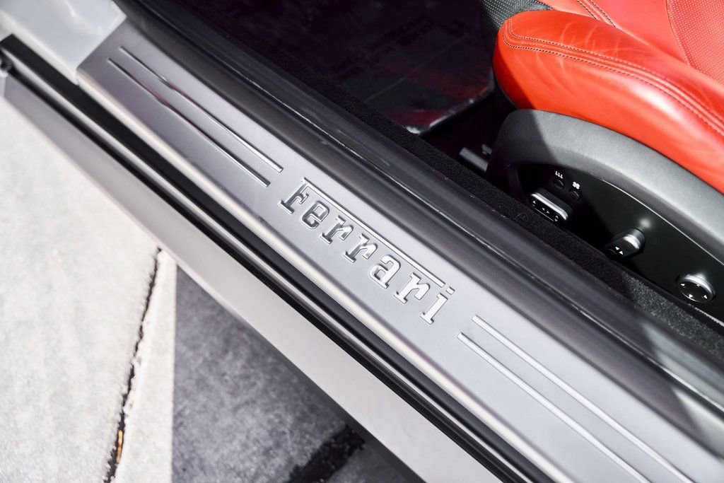 Used 2019 Ferrari GTC4Lusso image 38