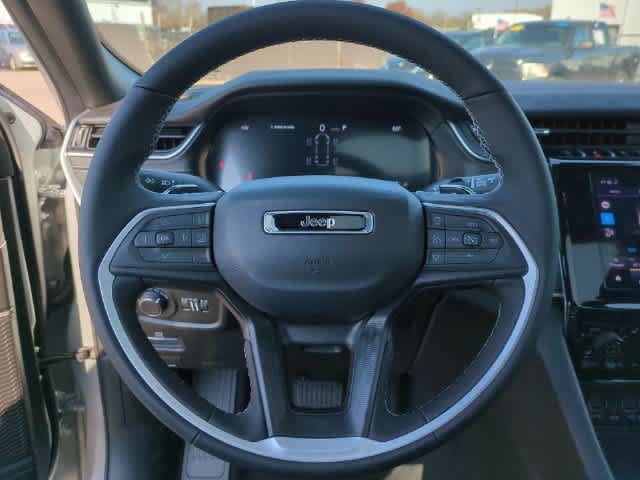 Certified 2024 Jeep Grand Cherokee L Altitude AWD/4WD image 25