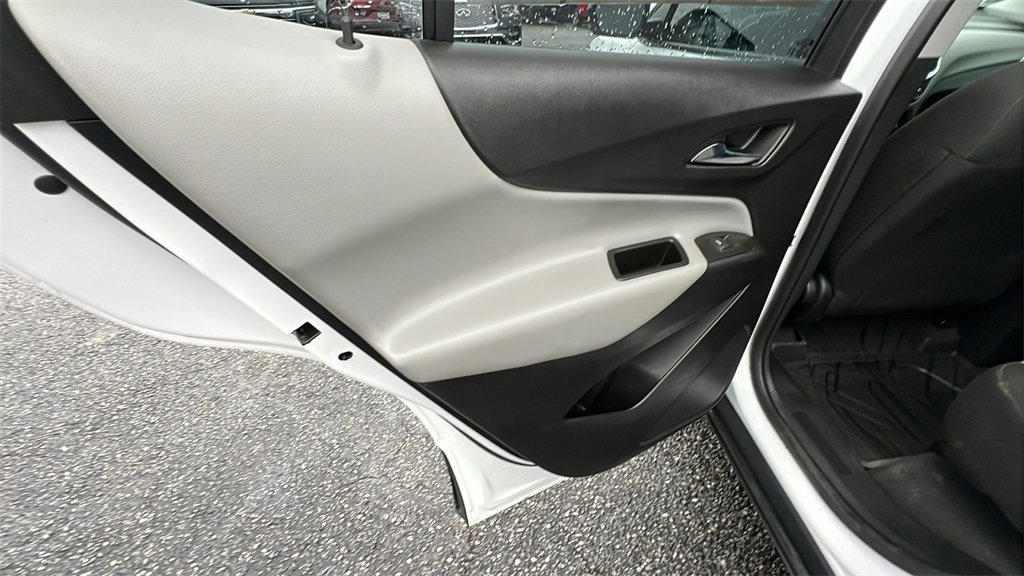 Used 2023 Chevrolet Equinox LS image 19
