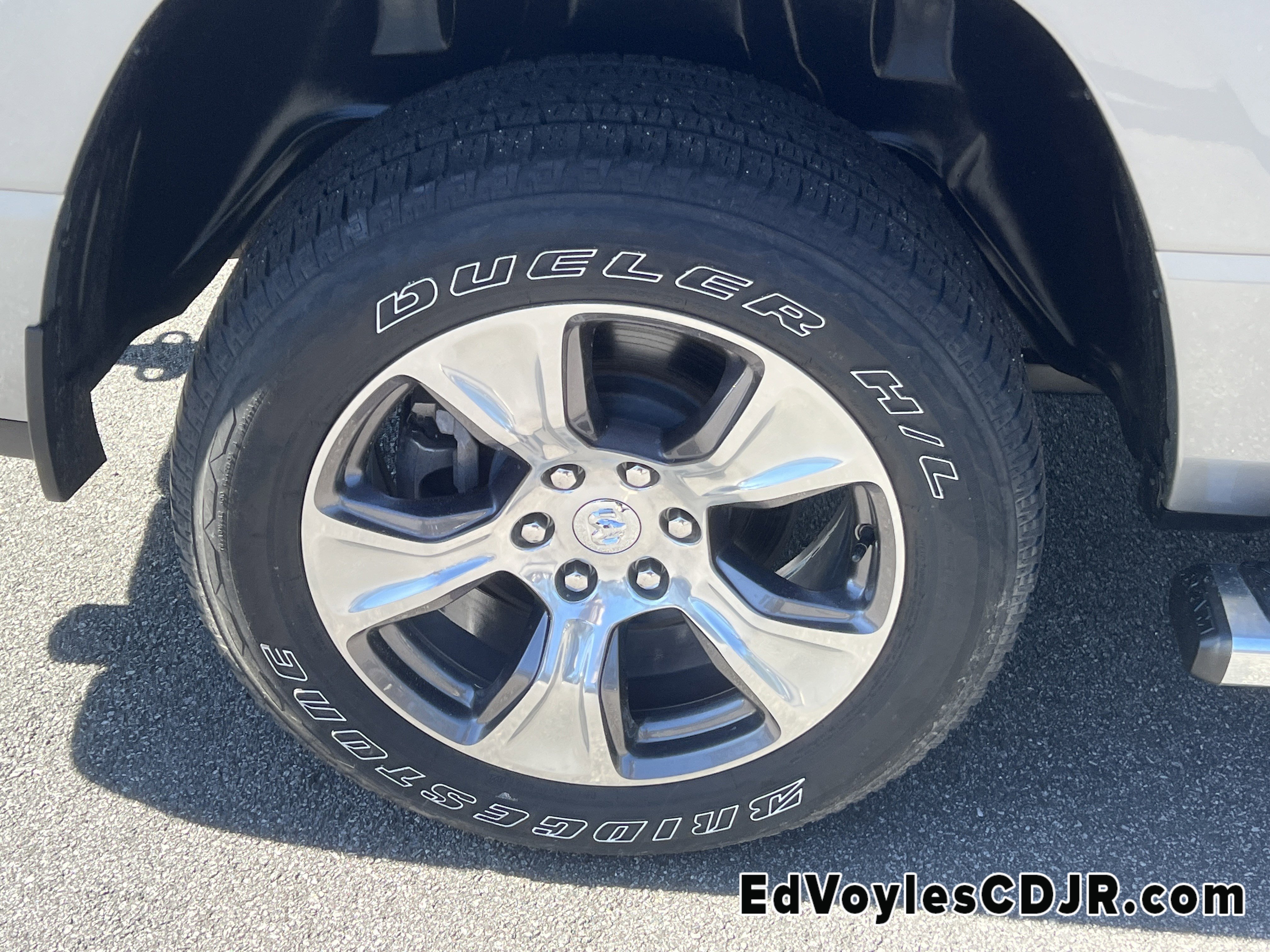 Used 2023 RAM 1500 Laramie image 22