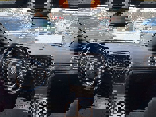 Certified 2016 Jeep Grand Cherokee Laredo w/ Quick Order Package 23E image 15