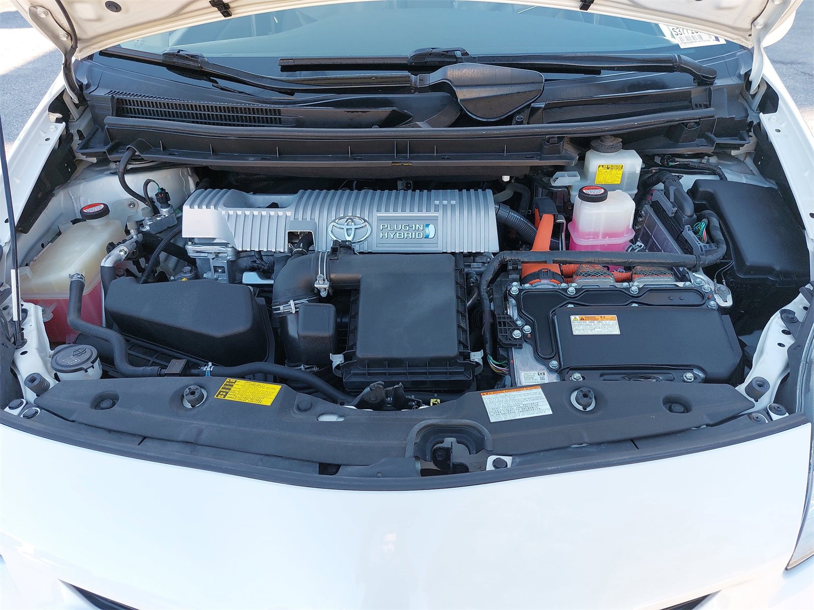 Used 2015 Toyota Prius Prime Advanced image 30