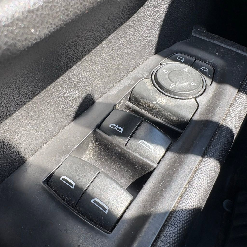 Used 2020 Chevrolet Silverado 1500 Custom w/ Custom Value Package image 24