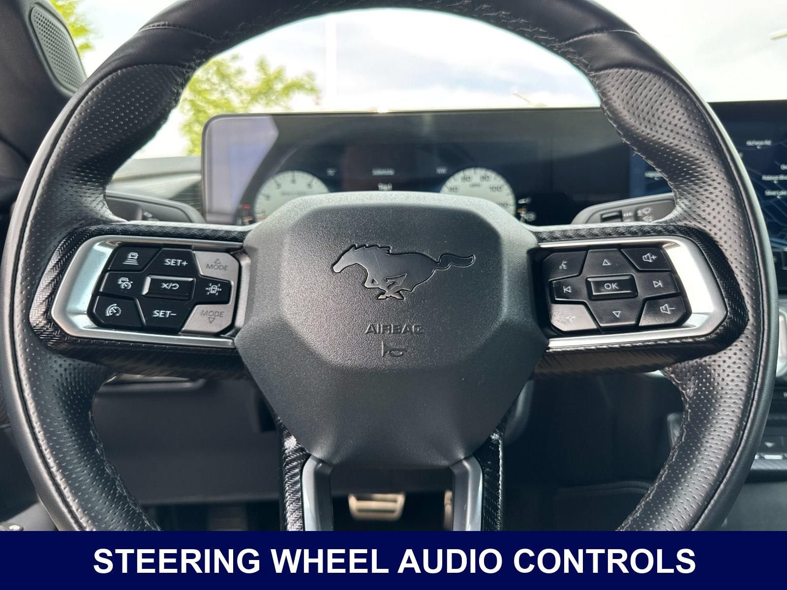 Used 2025 Ford Mustang Premium RWD image 28