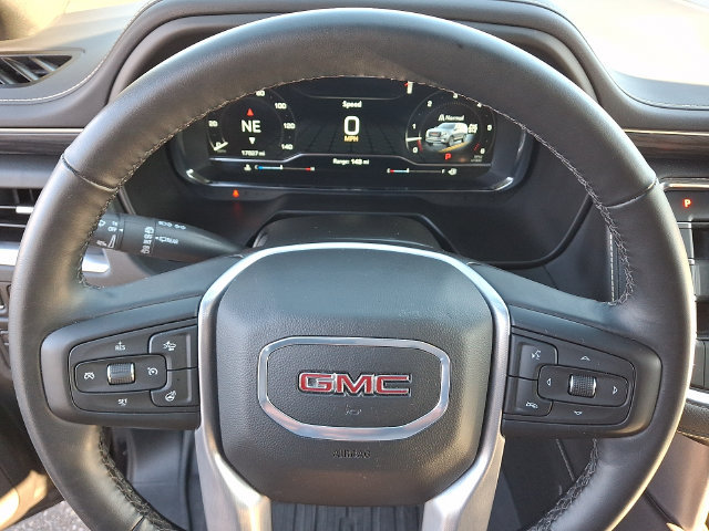 Used 2024 GMC Yukon XL SLT AWD/4WD image 4
