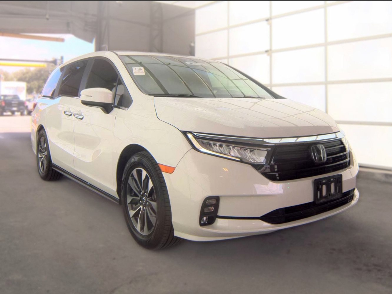 Used 2022 Honda Odyssey EX-L image 3