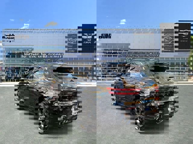 Used 2025 Genesis GV70 3.5T Sport w/ Sport Advanced Package image 7