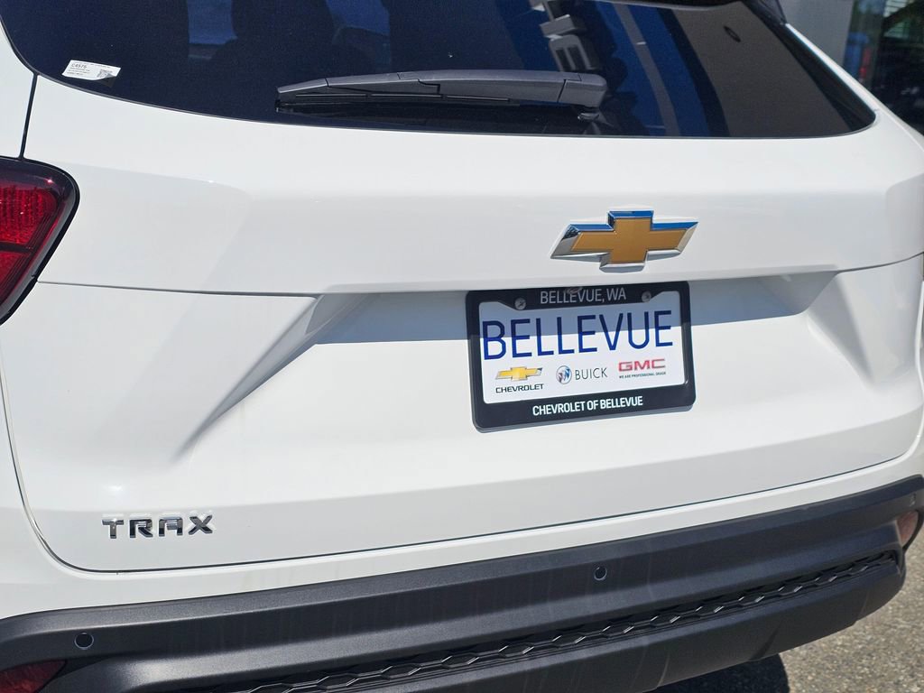 New 2026 Chevrolet Trax LS w/ Driver Confidence Package FWD image 14