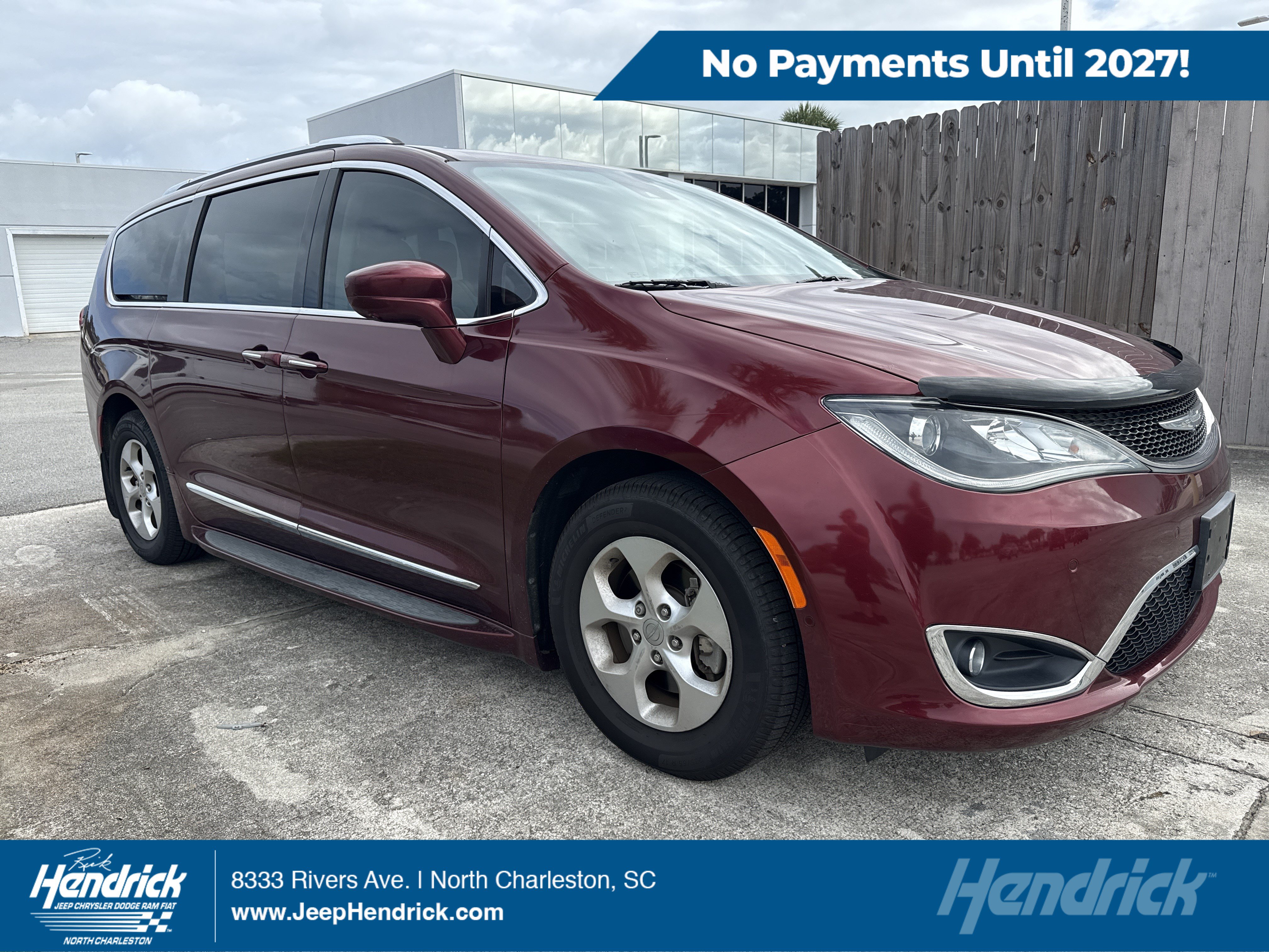 Used 2017 Chrysler Pacifica Touring-L Plus w/ Advanced Safetytec Group FWD video 1